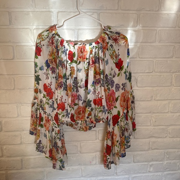 Vici butterflies and flowers top - Picture 1 of 4